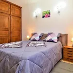 In Slaurent-la-vernede Holiday home