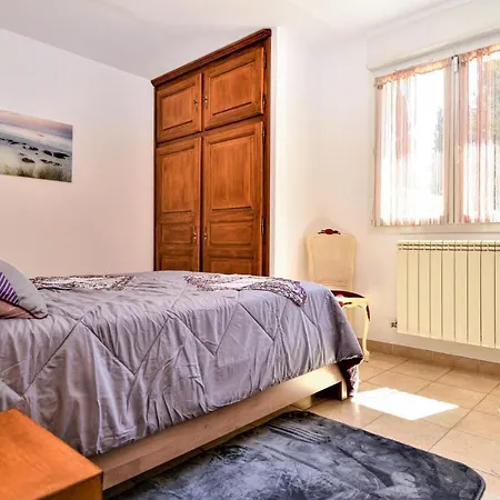 In Slaurent-la-vernede Prázdninový dům *